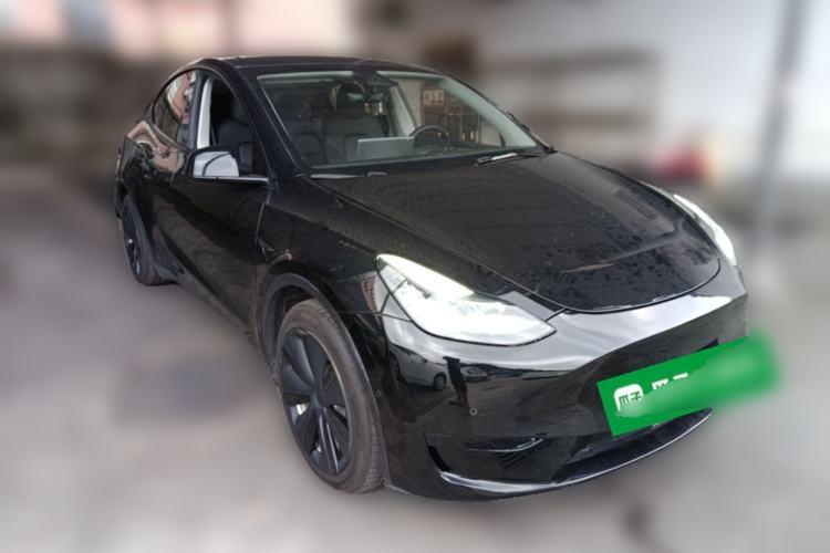 Used Tesla Model Y 2022 Rear-Wheel-Drive Version Front Right 45 Deg