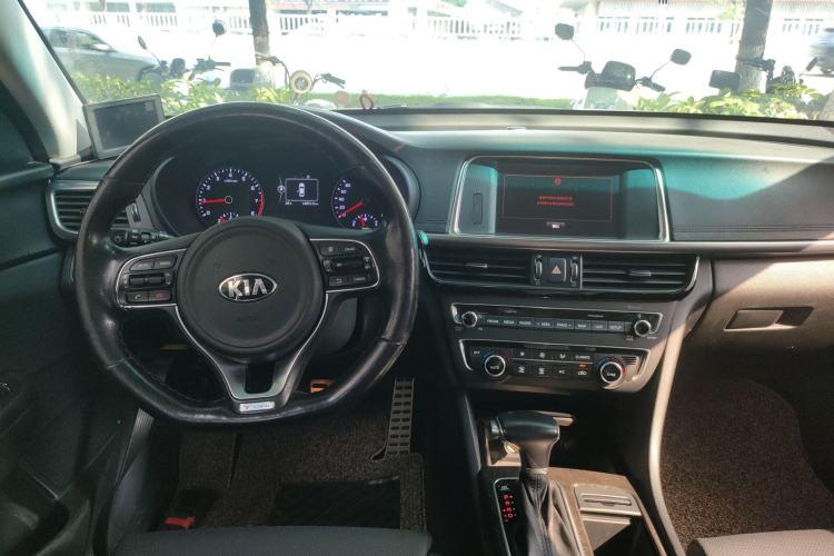 Used Kia K5 2016 1.6T Automatic LUX
