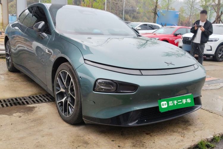 Used XPeng P7 2023 P7i 610 Pengyi Performance Edition Front Right 45 Deg