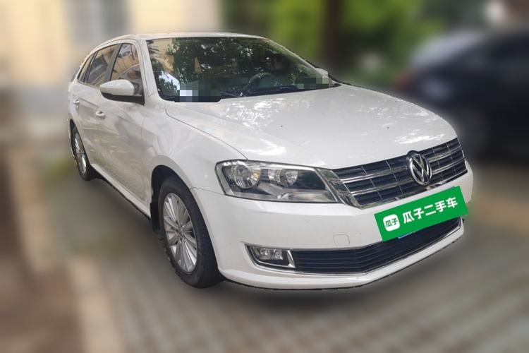 Used Volkswagen Gran Lavida 2013 1.6L Manual Comfort Model