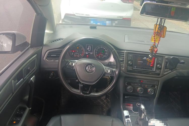 Used Volkswagen Golf Sportsvan 2018 230TSI Automatic Trend Edition Steering Wheel