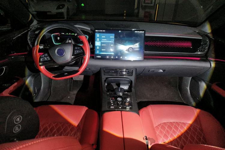 Used BYD Han 2020 EV Four-Wheel Drive High-Performance Flagship Model
