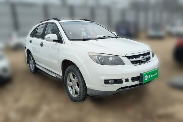 Used BYD S6 2014 2.0L Manual Luxury 5-Seater