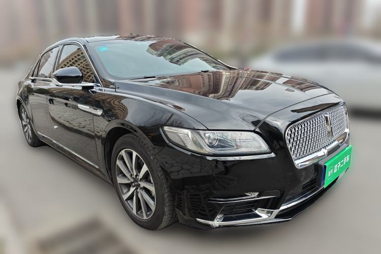 Used Lincoln Continental 2018 2.0T Two-Wheel Drive Deluxe Edition Front Right 45 Deg