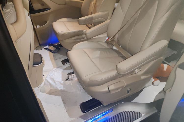 Used Buick GL8 2023 ES Lu Zun Deluxe Model
