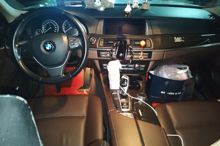 Used BMW 5 Series 2014 525Li Luxury Design Package
