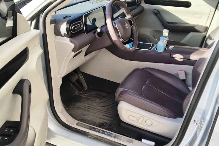 Used Leapmotor C11 2024 Range-Extended 300 Luxury Edition