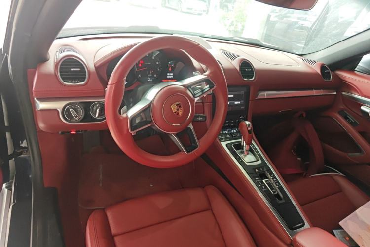 Used Porsche 718 2020 Boxster 2.0T
