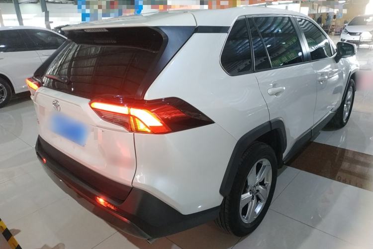 Used Toyota RAV4 2020 2.0L CVT Two-Wheel Drive Fashion PLUS Edition
