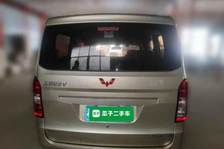 Used Wuling Rongguang V 2016 1.5L Standard Version
