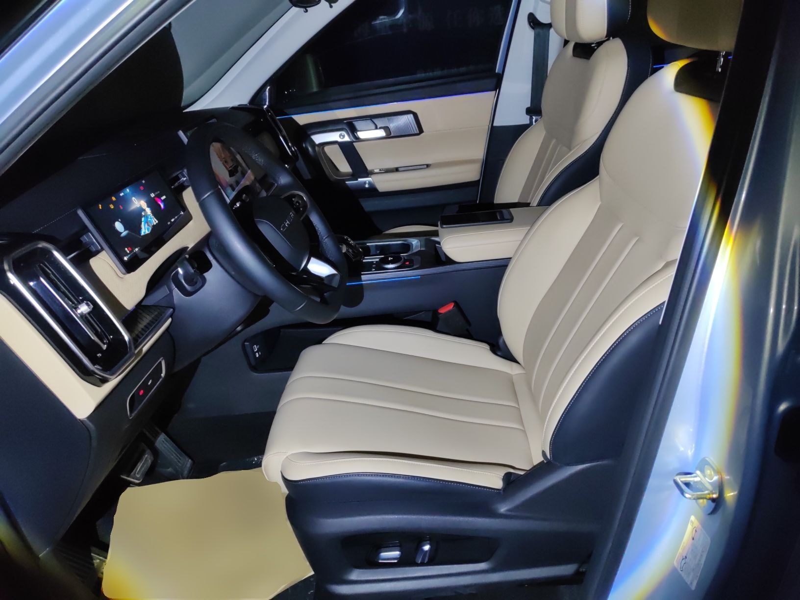 المقاعد الأمامية داخل السيارة