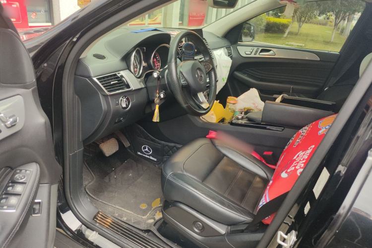 Used Mercedes-Benz GLE Coupe 2017 GLE 320 4MATIC Coupe SUV Driver Seat