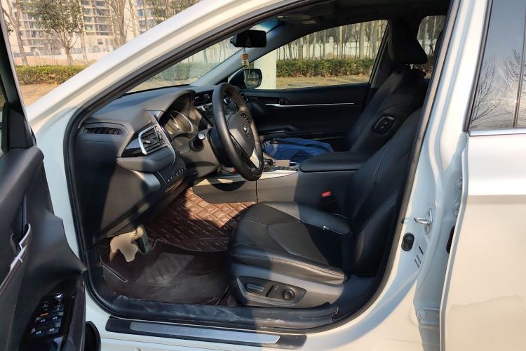 Used Toyota Camry 2019 Revised Version Dual-Engine 2.5 HG Luxury Edition