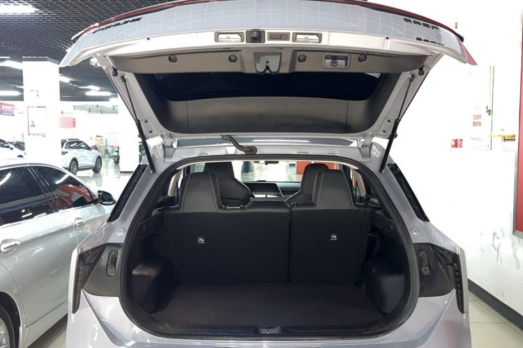 Used Venucia V 2021 260T Idol Edition