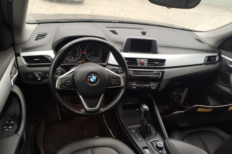 Used BMW X1 2016 sDrive18Li Premium Edition Steering Wheel