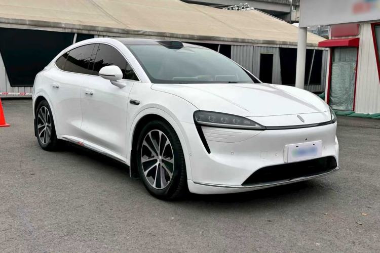 Used Hima Luxeed R7 2024 All-Electric 802 km Max
