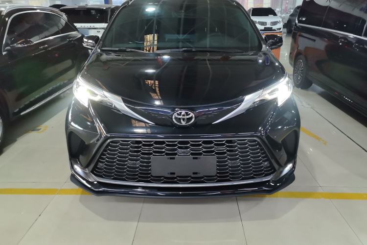 Used Toyota Granvia 2024 2.5L Hybrid Prestige PLUS Four-Wheel Drive Version Front