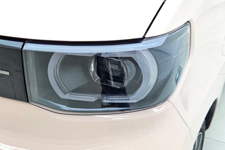 Used Wuling Hongguang MINIEV 2022 Macaron Premium Model – Lithium Iron Phosphate Exterior 4