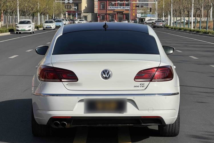 Used Volkswagen FAW-Volkswagen CC 2016 1.8TSI Luxury Model
