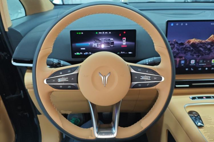 Used VOYAH Dream 2025 PHEV Four-Wheel-Drive Flagship Version – Qiankun Edition