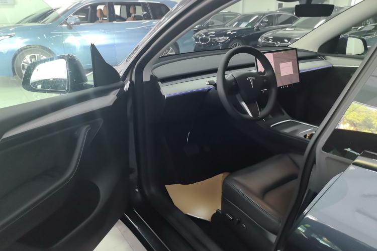 Used Tesla Model Y 2024 Rear-Wheel-Drive Version