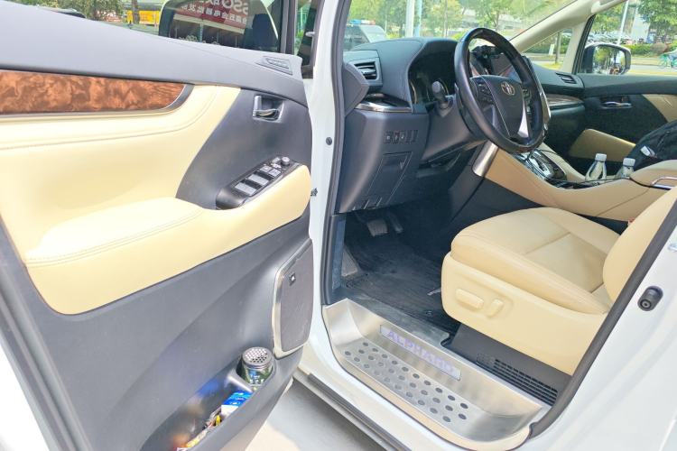 Used Toyota Alphard 2021 Dual-Engine 2.5L Luxury Edition