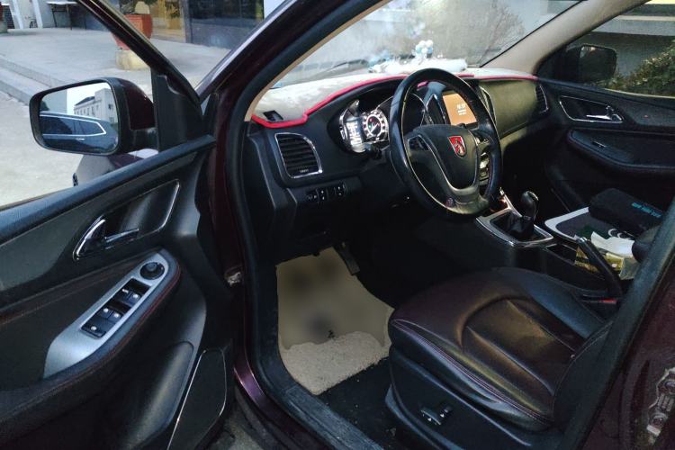 Used Baojun 560 2015 1.8L manual luxury version