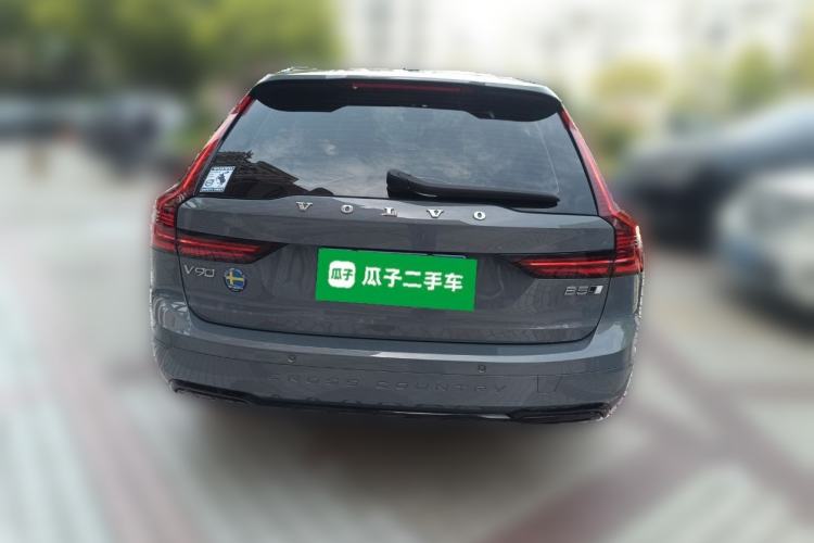 Used Volvo V90 2022 Cross Country B5 AWD Smart Range Edition