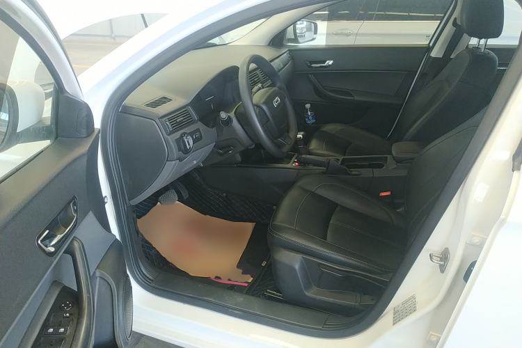 Used Qoros 3 2018 Sedan 1.6L Automatic Leading Model Driver Seat