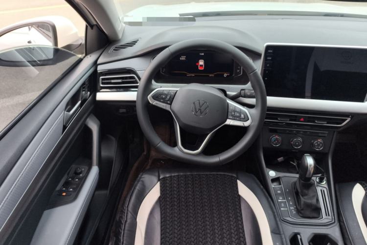 Used Volkswagen Lavida 2024 1.5L Automatic Starry Sky 5 Million Edition Steering Wheel