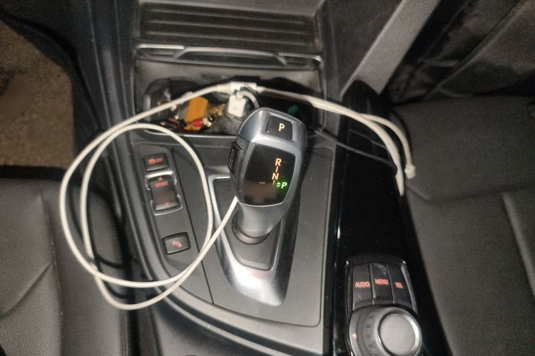 Used BMW 3 Series 2017 318i Fashion Model Gear Lever