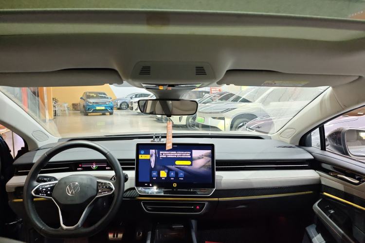 Used Volkswagen ID.7 VIZZION 2024 AIR model Headliner