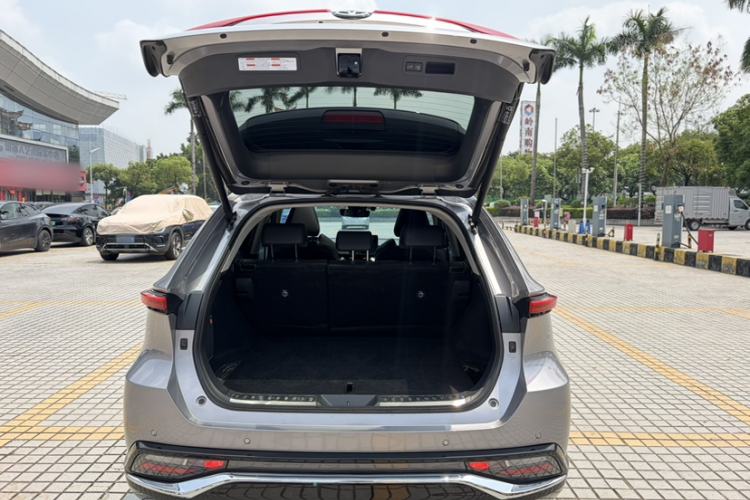 Used Toyota Venza 2023 2.0L CVT Two-Wheel Drive Prestige Version
