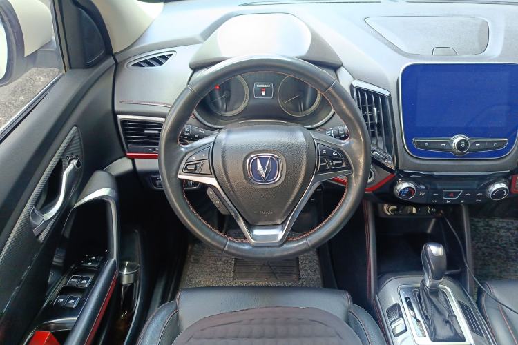 Used CHANGAN CS55 2018 1.5T Automatic Colorful Edition China V Standard Steering Wheel