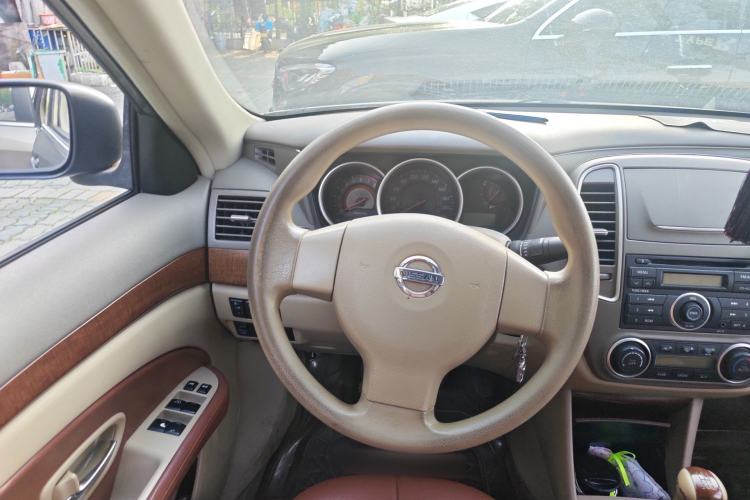 Used Nissan Sylphy 2012 Classic 1.6XE Manual Comfort Edition Steering Wheel