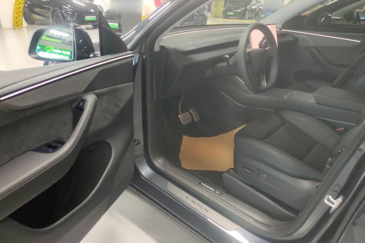 Used Tesla Model Y 2025 Long-Range All-Wheel Drive First Edition