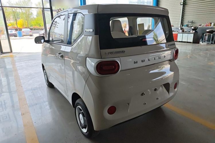 Used Wuling Hongguang MINIEV 2024 3rd Generation 215km Youth Edition Exterior 2