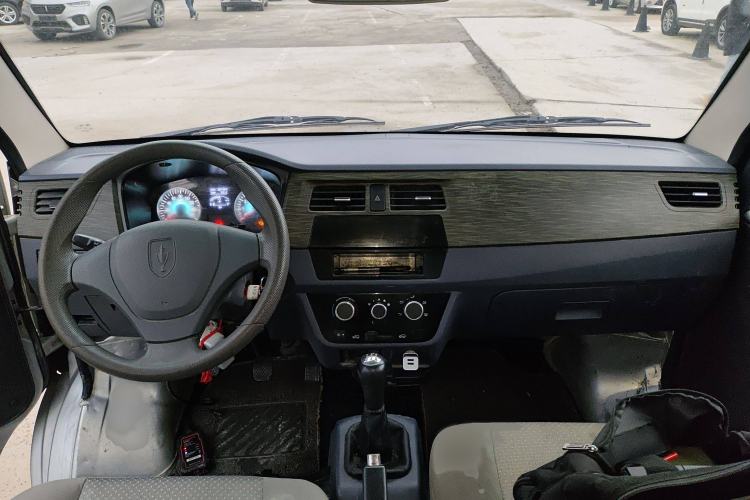 Used Jinbei Hiace X30 2020 1.5L Super-Comfortable Version China VI Standard SWC15M