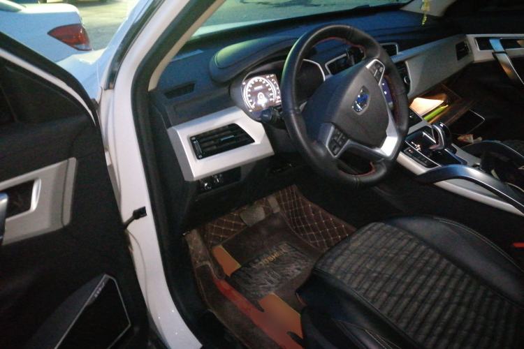 Used Geely Auto Emgrand X7 Sport 2020 1.8TD DCT Two-Wheel Drive Smart Connect 4G-Enabled Version Driver Seat