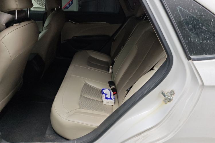 Used Buick GT 2017 18T Dual-Clutch Elite Model Left Rear Seat