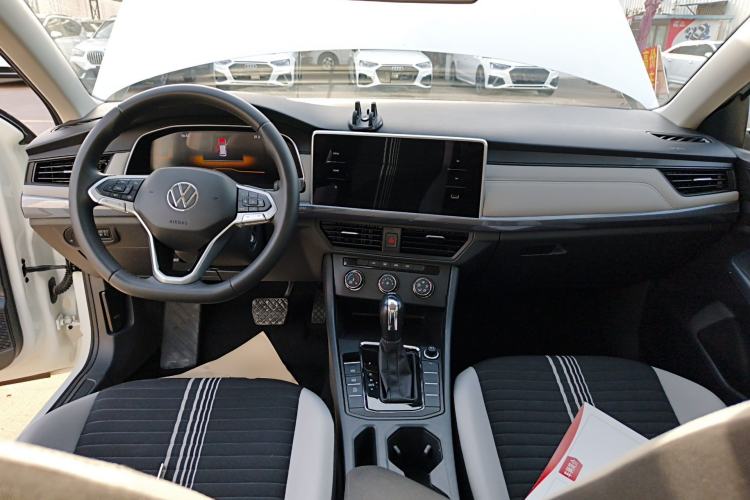 Used Volkswagen Bora 2024 200TSI DSG Comfort Edition
