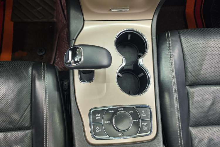 Used Jeep Grand Cherokee 2014 3.6L Elite Navigation Edition