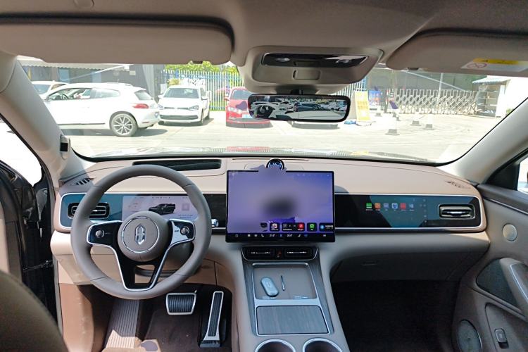 Used Hima AITO M7 2026 Model Range-Extending Ultra All-Wheel Drive 5-Seater Version Center Console