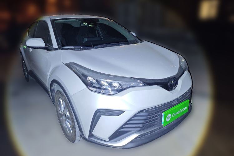 Used Toyota IZOA 2023 2.0L Yixing Version Front Right 45 Deg