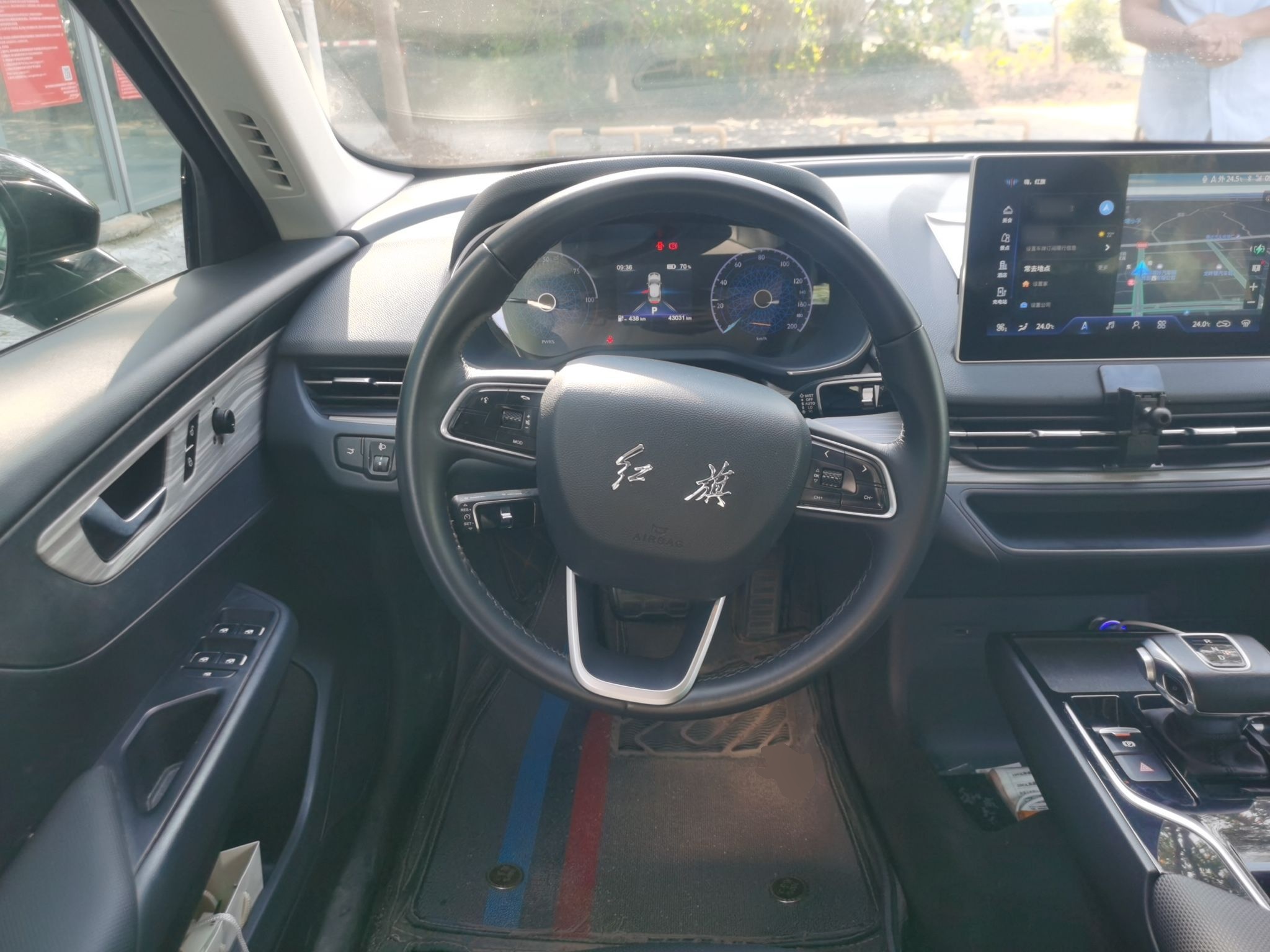Hongqi E-QM5 2023 620km PLUS — снимка 10