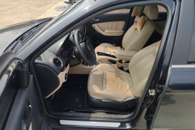 Used Volkswagen Lavida 2011 1.6L Automatic PinYou Edition Left Front Seat