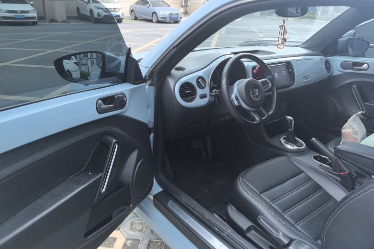 Used Volkswagen Beetle 2015 180TSI model Driver Seat