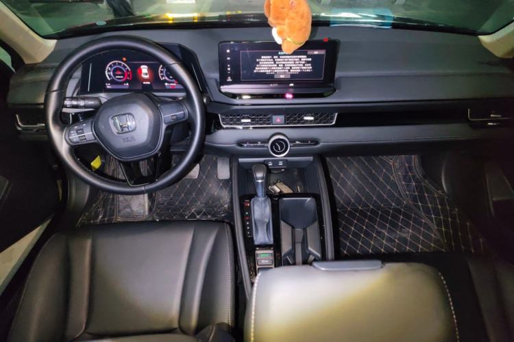 Used Honda Inspire 2025 260TURBO Elegant Edition Center Console