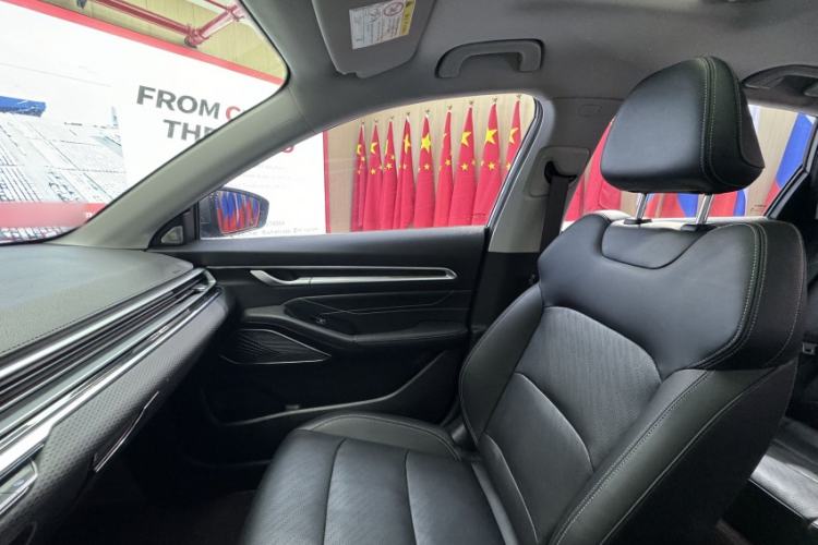 Used Geely Auto Emgrand 2022 4th Generation 1.5L CVT Luxury Model Interior 9