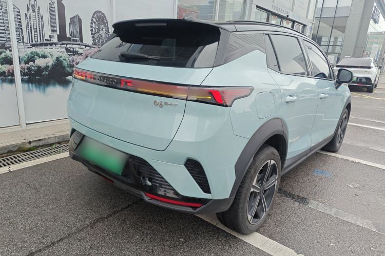 Used Lynk & Co 06 EM-P 2023 EM-P 126 Long-Range Halo Rear Right 45 Deg